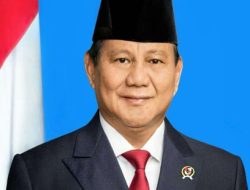 Pengamat : Prabowo Menuai Keuntungan dari Kedekatannya Dengan Jokowi