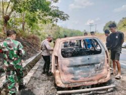 Satu Unit Mobil Avanza Ludes Terbakar, Pengemudi Kabur