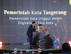 Dinilai Berhasil Wujudkan Transformasi Digital, Arief Diganjar Penghargaan