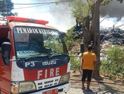 Timbunan Sampah Plastik Di Randegansari Dilahap Si Jago Merah