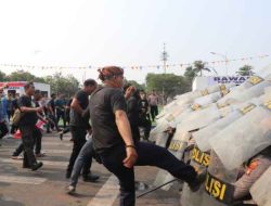 Polres Metro Tangerang Kota Melaksanakan Gladi Kotor Simulasi Pengendalian Massa