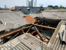 Angin Puting Beliung Hantam 5 rumah warga rusak di Tangerang