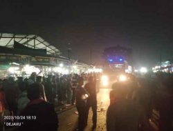 Pedagang Pasar Kota Bumi Blokade Jalan, Polisi Datangkan Water Canon