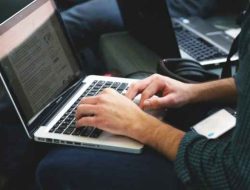 Pasang Surut Tingkat Kesejahteraan Penulis Indonesia