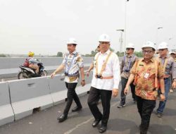 Pj Bupati Tangerang Tinjau Pengoperasian Uji Coba Flyover Cisauk