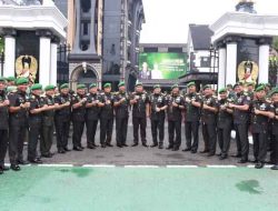 Pangdam IX/Udayana dan Ketua Persit KCK PD IX/Udayana Hadiri Sertijab Kasad di Mabesad