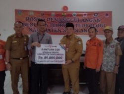 PJ bupati Sarolangun Terima CSR Bank Sembilan Jambi Untuk Bencana Banjir