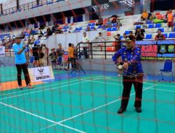 Buka Turnamen Bulutangkis, Pj Tertarik Kembangkan Wisata Olahraga