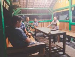 Bersama Warga, Bhabinkamtibmas Wonocolo (Kedewan) Sampaikan Imbauan Kamtibmas