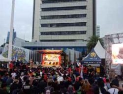 Nobar Bersama Ribuan Suporter, Menpora Apresiasi Perjuangan Timnas di Piala Asia