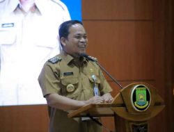 Hadiri Silaturahmi PGRI, Pj Apresiasi Peran Sentral Guru dalam Wujudkan Visi Kota