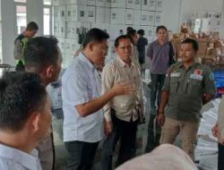 Pastikan Kesiapan Pemilu, Kapolres Oku Selatan Bersama KPUD Lakukan Pengecekan Logistik