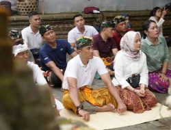 Tirtayatra di Pura Lempuyang, Mayjen TNI Bambang Trisnohadi Mohon Restu Pimpin Kodam IX/Udayana