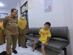 Pastikan Layanan Optimal Pasca Libur Lebaran, Dr Nurdin Kunjungi PKM Cipondoh