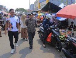 Tinjau Pasar Mambo, Dr. Nurdin : Ajak Pedagang Jaga Kebersihan dan Gunakan Fasilitas sesuai Fungsinya
