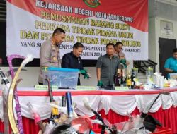 Kejari Kota Tangerang Memusnahkan Sejumlah Barang Bukti Dari 216 Perkara Periode 2023-2024