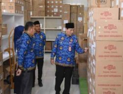 PJ Bupati Bachril Bakri Tinjau Ketersediaan Obat dan Kondisi Gudang Instalasi Farmasi Dinkes Sarolangun
