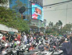 Rawan Kejahatan, Masyarakat Minta Parkir Liar di Kawasan Mall Season City Ditertibkan