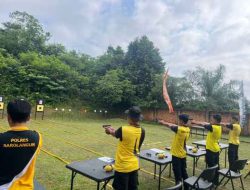 Menyambut Hari Bhayangkara Ke-8 Polres Sarolangun Adakan Lomba Menembak