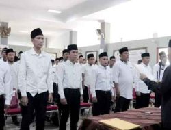 Kukuhkan Perpanjangan Masa Jabatan, Camat Pelabuhan Ratu Minta BPD Jalankan Amanat Sebaik Baiknya