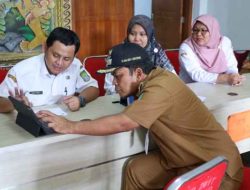 Pastikan Keamanan dan Kelancaran Sistem Zonasi, Dr. Nurdin Tinjau Langsung Proses PPDB SMPN
