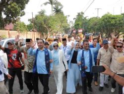 Disambut Teriakan JADI, Massa Deklarasi Pasangan Jumiwan – Maidani Membludak