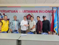 Ketua PWI DKI Jakarta Serahkan SK Penunjukan Ketua Pokja Jakarta Barat