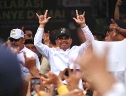 Sachrudin – Maryono Ikuti Deklarasi Kampanye Damai , Simbol Tiga Jari Menggema