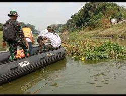 Peringati HUT TNI Ke-79, Kodim 0831/Surabaya Timur Gelar Karya Bakti Bersih Bersih Sungai Wonokromo