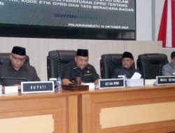 Bupati Sukabumi Hadiri Paripurna DPRD Agenda Pandangan Umum APBD 2025