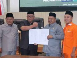 Bupati Sukabumi Sampaikan Jawaban Terhadap Pandangan Umum Fraksi DPRD Atas Raperda APBD 2025