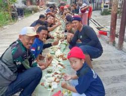 Rabat Beton Jalan Desa, Warga Cijarian Sambut Gembira Dengan Makan Bareng di Lokasi