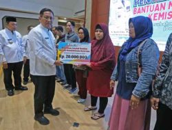 102 Keluarga Miskin di Kota Tangerang Dapat Bantuan Modal Usaha Rp20 Juta/Keluarga