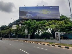 Pengawasan Lemah, Billboard Ilegal di Jakarta Selatan Dibiarkan Berdiri