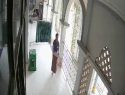 Pencuri Kotak Amal Masjid di Gresik Kepergok Warga, Polisi Berhasil Amankan