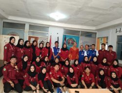 Hari Kebebasan Pers Sedunia, Sekretariat PWI Kota Tangerang Dikunjungi Puluhan Mahasiswa UNIS Tangerang