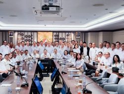 Pimpin Rapat Pleno, Bamsoet: Stabilitas Politik dan Kepastian Hukum Syarat Mutlak Terwujudnya Iklim Usaha dan Investasi yang Sehat