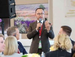 Dorong Energi Hijau, Eddy Soeparno Sambut SAF di Penerbangan Komersial