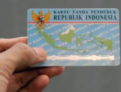 MK Tolak Permohonan Hapus Kolom Agama di KTP: Dalil Dinilai Kabur