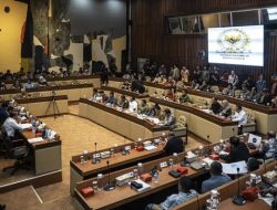 Komisi II DPR Batalkan Kunker ke Luar Negeri, Anggaran Dikembalikan ke Negara