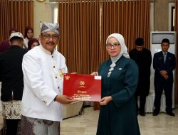 Bupati Sukabumi Lantik 48 Pejabat Fungsional dan Anugerahkan Satyalancana Karya Satya