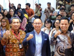 Jawab Aspirasi, Eddy Soeparno Pastikan Tuntutan 17+8 Didengar