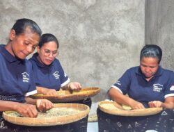 Mendorong Kemandirian Ekonomi Desa, Djony Bunarto Tjondro Tegaskan Komitmen Astra Melalui Desa Sejahtera Astra Bajawa 