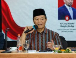 Pesantren, Pilar Umat Menuju Indonesia Emas 2045, HNW Serukan Optimalisasi Peranannya
