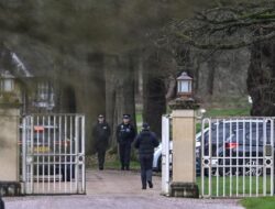 Buntut Skandal Epstein, Polisi Geledah Kediaman Eks Pangeran Inggris