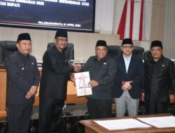 Paripurna DPRD, Bupati Sukabumi Terima Rekomendasi LKPJ 2025 untuk Perbaikan Kinerja Pemerintahan