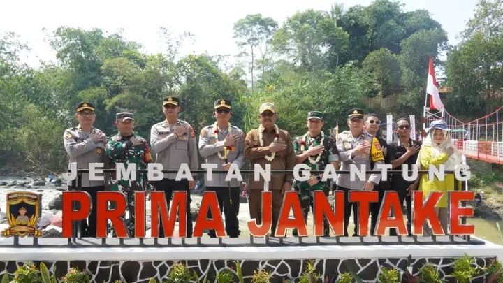 Jembatan Gantung Prima Jantake Diresmikan, Perkuat Akses dan Dorong Ekonomi Warga Sukabumi