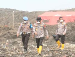 Kapolda Banten Pastikan Penanganan Kebakaran TPA Jatiwaringin Berjalan Optimal